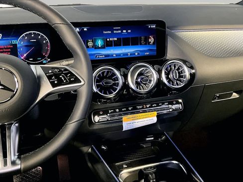 New 2026 Mercedes-Benz GLA 250 4MATIC image 8