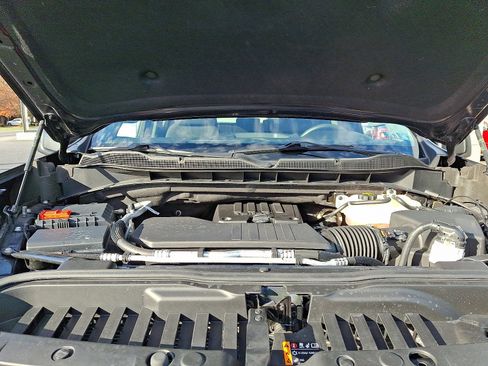 Used 2024 Chevrolet Silverado 1500 Custom Trail Boss w/ LPO, Dark Essentials Package image 26