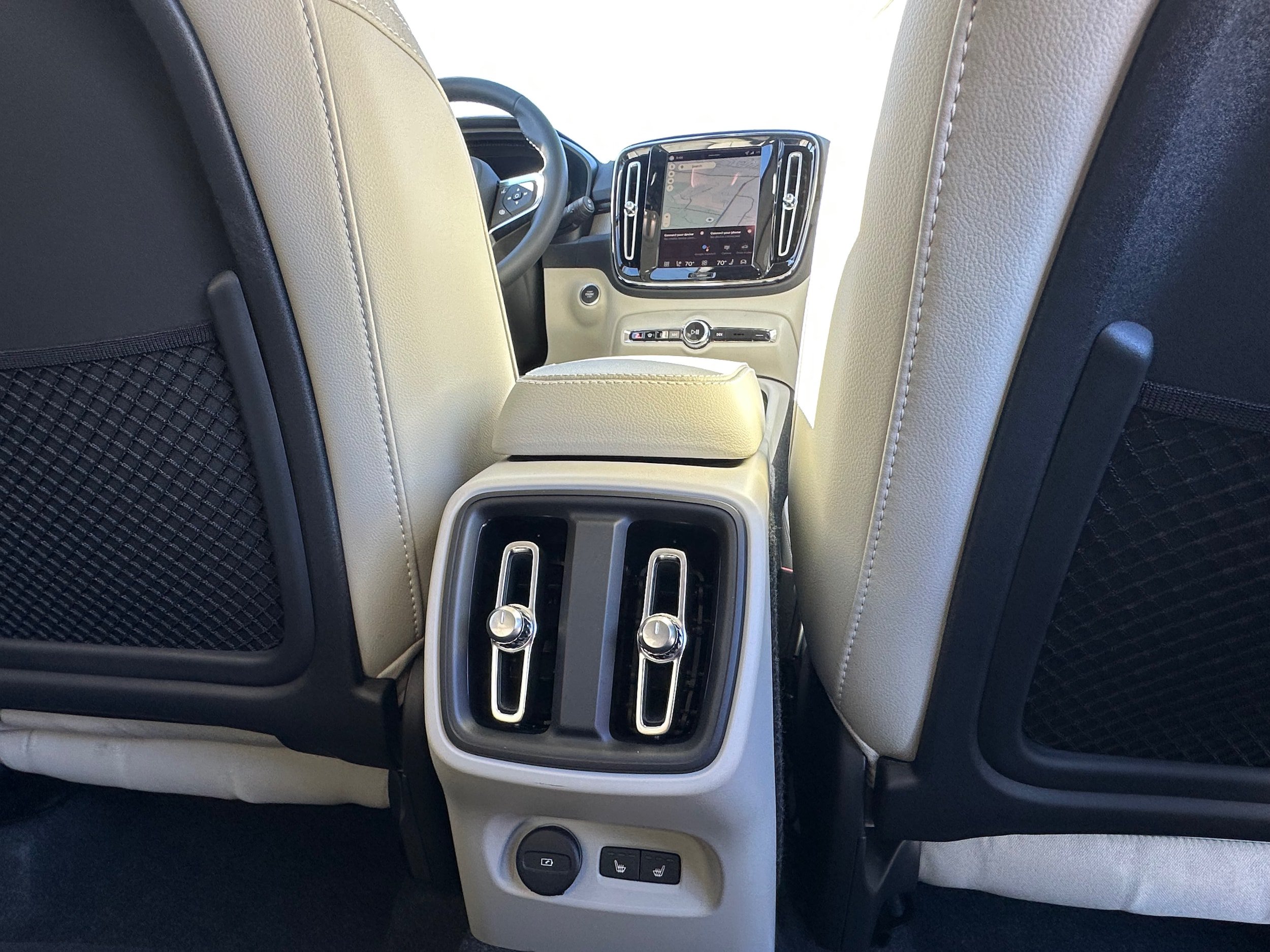 New 2026 Volvo XC40 B5 Plus w/ Protection Package Premier AWD/4WD image 11