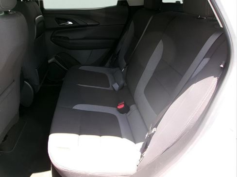 Used 2024 Chevrolet TrailBlazer LT FWD image 10