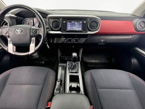 Used 2019 Toyota Tacoma SR5 image 16