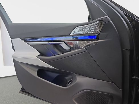 New 2026 BMW M5 Base w/ Carbon Package image 25