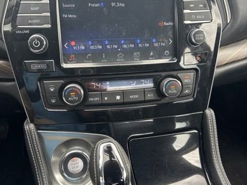 Used 2017 Nissan Maxima Platinum FWD image 5