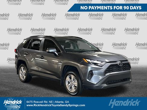 Used 2025 Toyota RAV4 XLE w/ Convenience Package FWD image 1