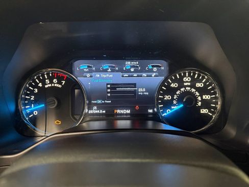 Used 2017 Ford F150 Lariat w/ Equipment Group 502A Luxury AWD/4WD image 30