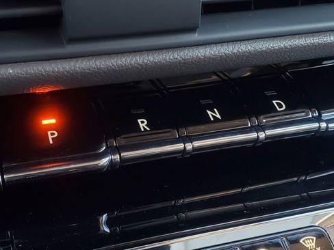 Certified 2024 Lincoln Corsair AWD w/ Equipment Group 101A image 21