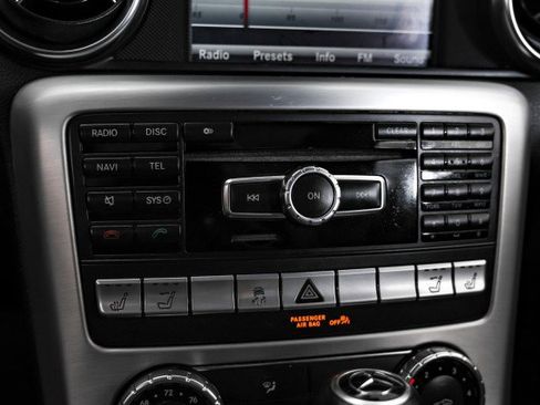 Used 2014 Mercedes-Benz SLK 250 image 27