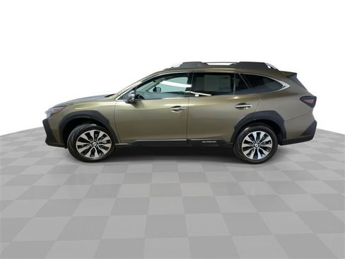 Used 2024 Subaru Outback Touring image 5