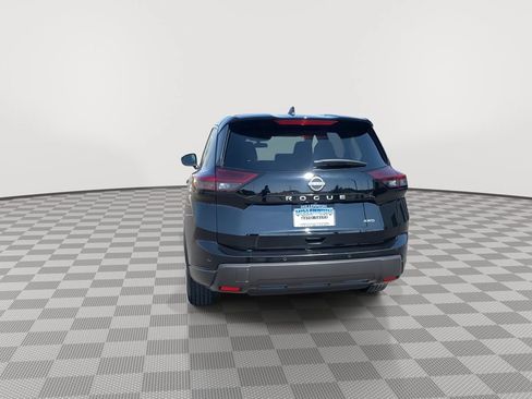 Used 2024 Nissan Rogue S AWD/4WD image 6