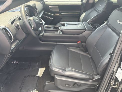 Certified 2025 Ford Expedition Platinum AWD/4WD image 19