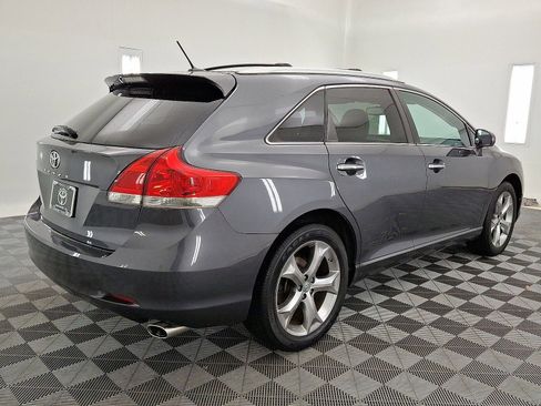 Used 2011 Toyota Venza w/ Comfort Pkg image 24