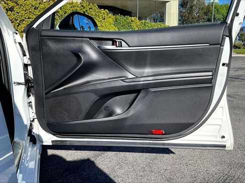 Used 2023 Toyota Camry SE image 21