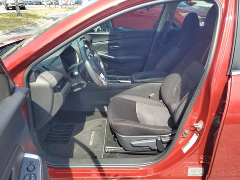 Certified 2023 Nissan Sentra SR image 12