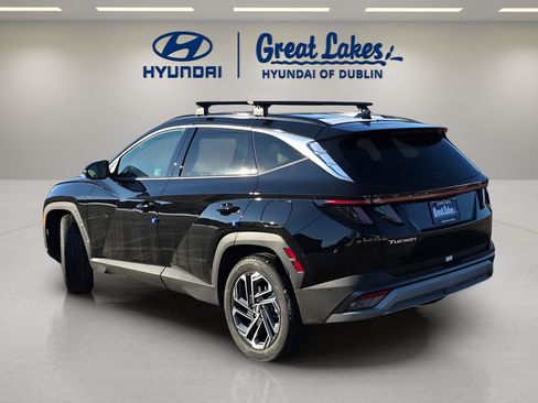 Certified 2025 Hyundai Tucson Limited FWD image 3