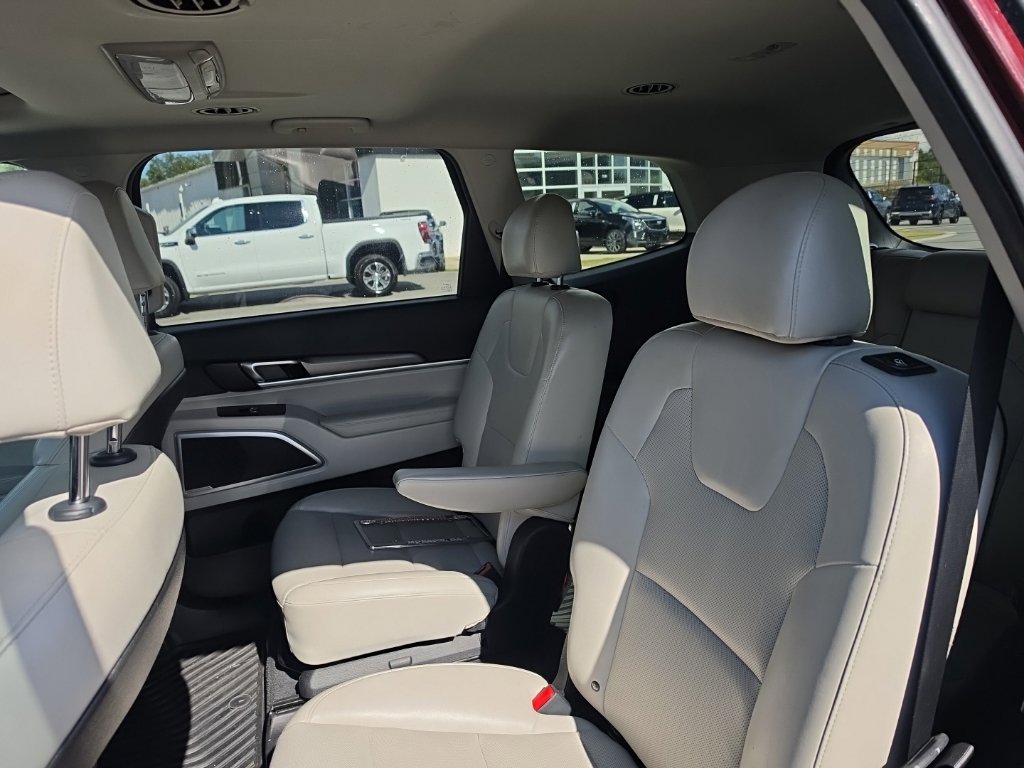 Used 2022 Kia Telluride S FWD image 11