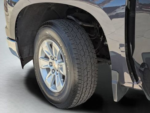 Used 2024 Chevrolet Silverado 1500 LT AWD/4WD image 44