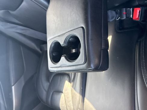 Used 2019 Jeep Cherokee Limited image 15