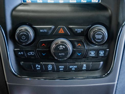 Certified 2021 Jeep Grand Cherokee Freedom Edition image 29