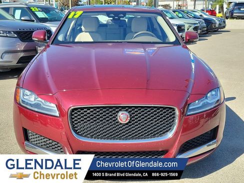 Used 2017 Jaguar XF Prestige image 17