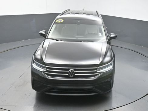 Used 2024 Volkswagen Tiguan S image 43