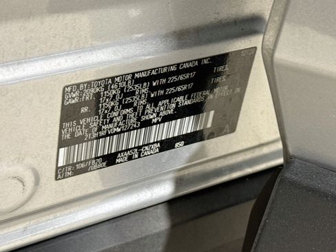 Used 2021 Toyota RAV4 LE FWD image 36