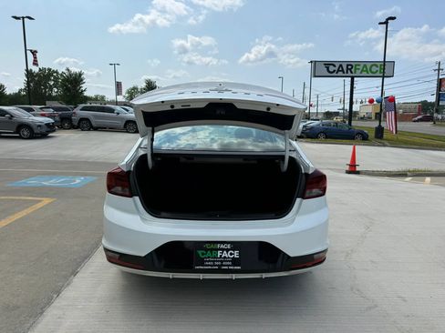 Used 2019 Hyundai Elantra SEL w/ Cargo Package FWD image 12
