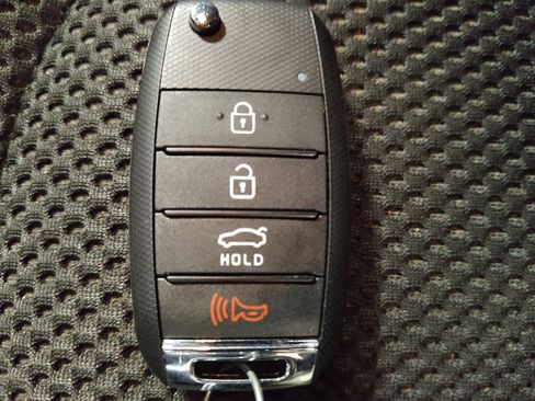 Used 2020 Kia Optima LX FWD image 32