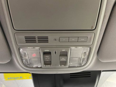 Used 2017 Honda CR-V EX-L image 18