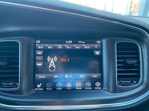 Used 2018 Dodge Charger R/T image 21