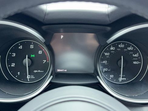 Used 2022 Alfa Romeo Stelvio Ti image 18