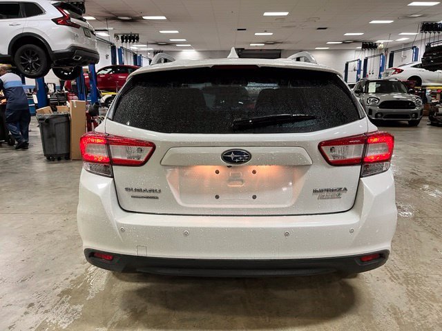 Used 2017 Subaru Impreza 2.0i Limited AWD/4WD image 5