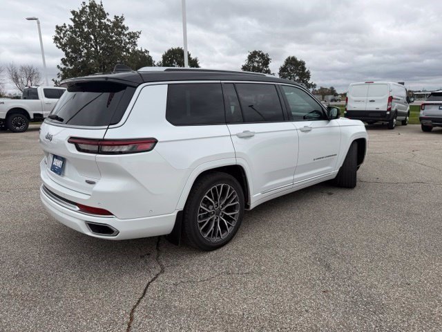 Used 2023 Jeep Grand Cherokee L Summit AWD/4WD image 29