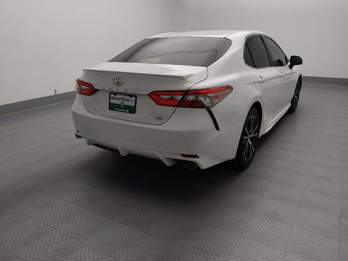Used 2018 Toyota Camry SE FWD image 7