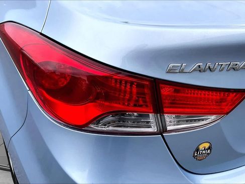 Used 2012 Hyundai Elantra GLS w/ Preferred Pkg 3 FWD image 32