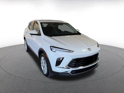 Used 2025 Buick Encore GX Preferred image 3