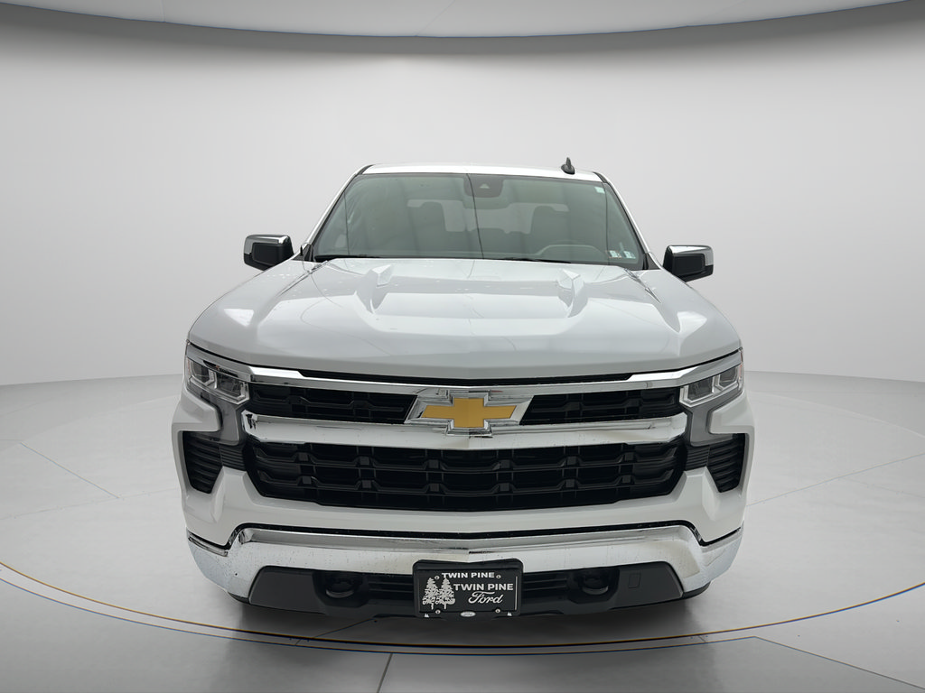 Used 2025 Chevrolet Silverado 1500 LT w/ Leather Package AWD/4WD image 2