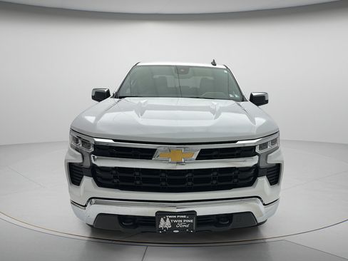 Used 2025 Chevrolet Silverado 1500 LT w/ Leather Package AWD/4WD image 2
