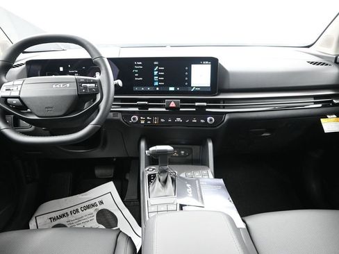 New 2026 Kia Sportage SX FWD image 33