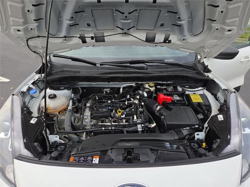 Used 2022 Ford Escape SE w/ Cold Weather Package image 10