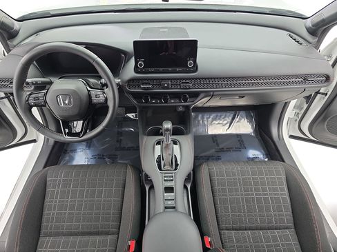 Certified 2024 Honda HR-V Sport image 9