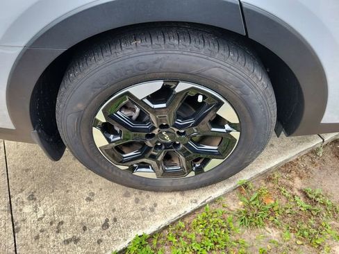 Used 2025 Kia Sorento S FWD image 7