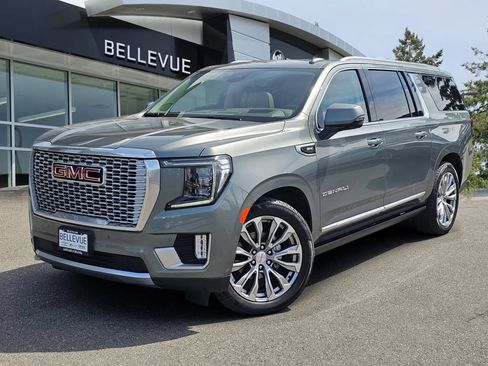 Used 2024 GMC Yukon XL Denali w/ Denali Reserve Package AWD/4WD image 1