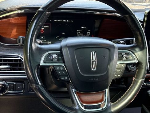 Used 2018 Lincoln Navigator Reserve w/ Technology Package AWD/4WD image 20