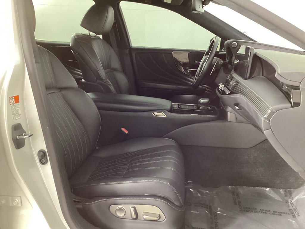 Used 2022 Lexus LS 500 AWD w/ Interior Upgrade Package image 21