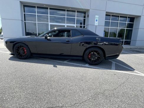 Used 2015 Dodge Challenger R/T Plus RWD image 1