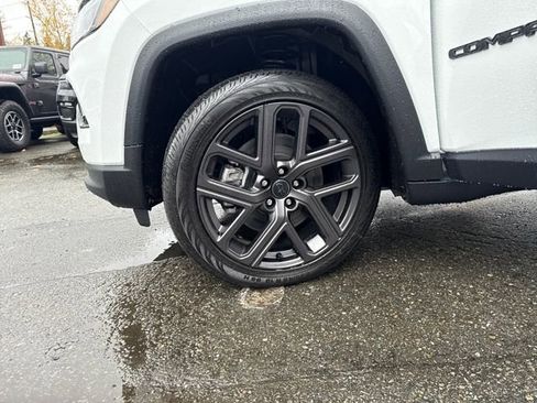 New 2026 Jeep Compass Limited image 27