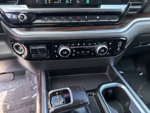 Used 2022 GMC Sierra 1500 SLT w/ SLT Premium Plus Package RWD image 25