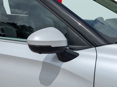 New 2026 Mitsubishi Outlander SE image 12