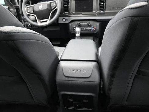 Used 2023 Ford Bronco 4-Door AWD/4WD image 24