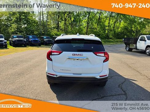 Used 2023 GMC Terrain SLT FWD image 31